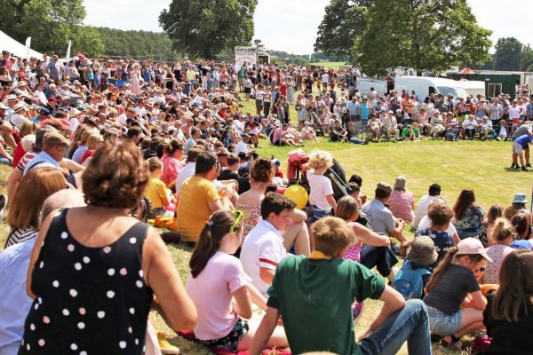 Wrestling crowd at Penrith Show