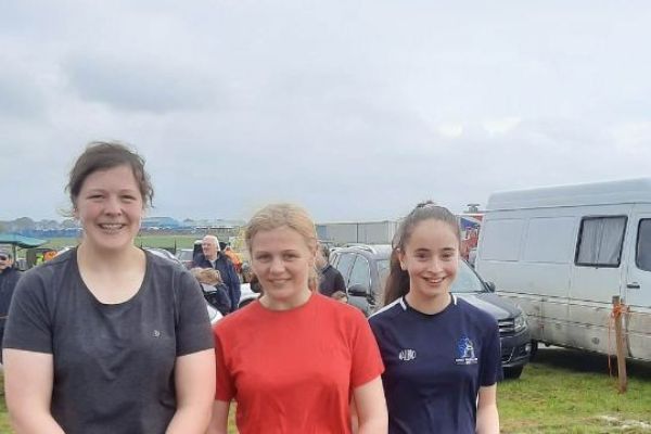 Girls Under 17 years